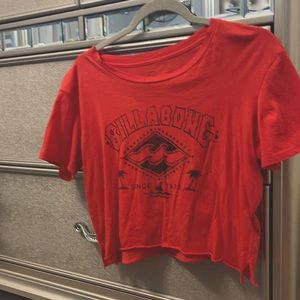 Beach on crop tee red from billabong